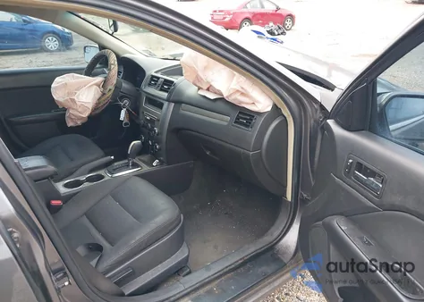 2012 Ford Fusion Se z USA, uszkodzony, nr VIN 3FAHP0HA5CR321439